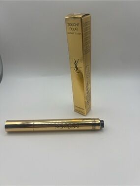 Yves Saint Laurent Gold Radiant Touch Highlighter Pen
